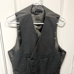 Large size vest unknown maker